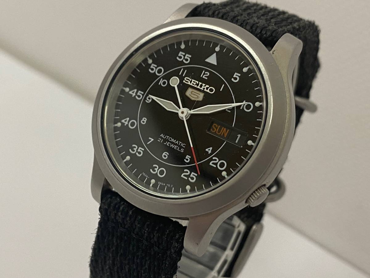 SEIKO 5 セイコー ファイブ デイデイト 21石 裏スケ 黒 自動巻き 