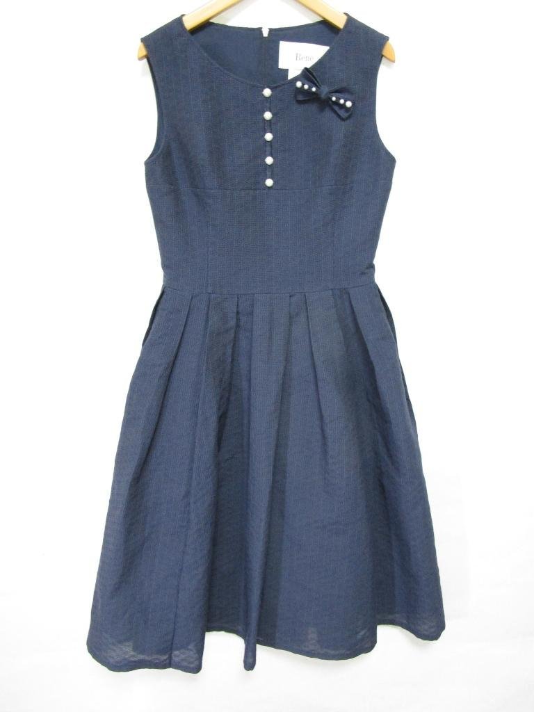  Rene ルネ ワンピース ネイビー 紺 無地 綿混 ノースリーブ パールビーズ リボンブローチ タック 可愛い size34 XS ハイブランド/938662(ルネ)｜売買されたオークション情報、yahooの商品情報をアー ルネ