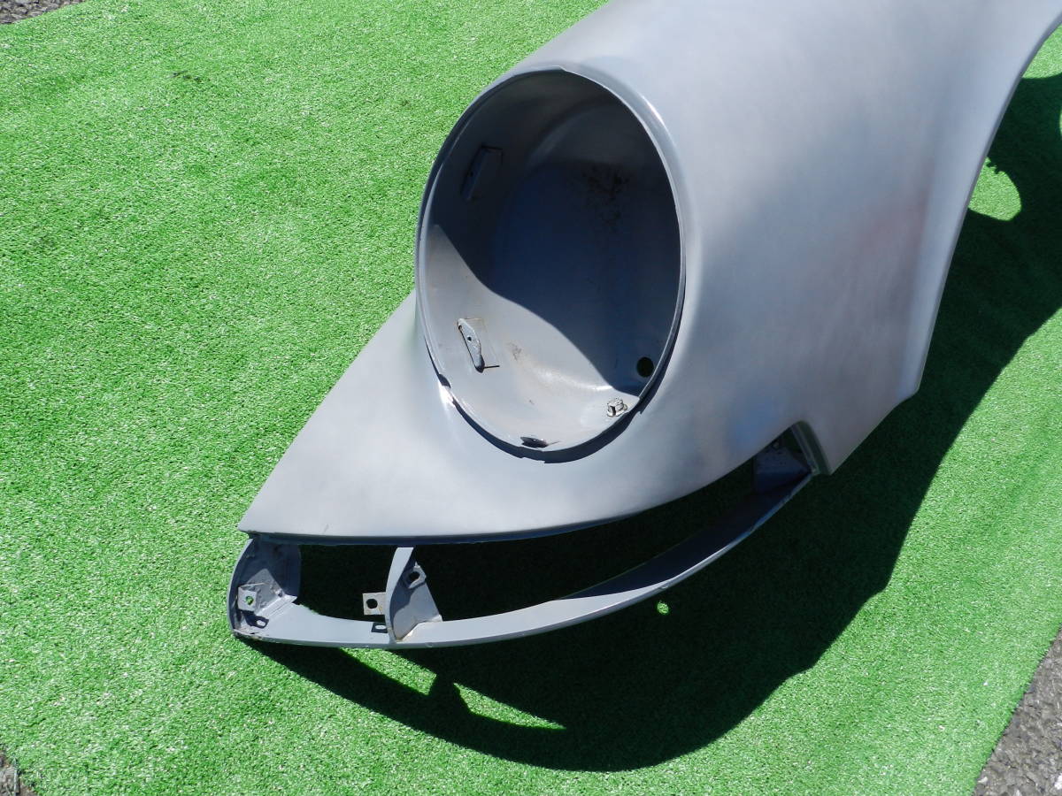 ポルシェ911　ナロー　左フロントフェンダー　　　再塗装要す　