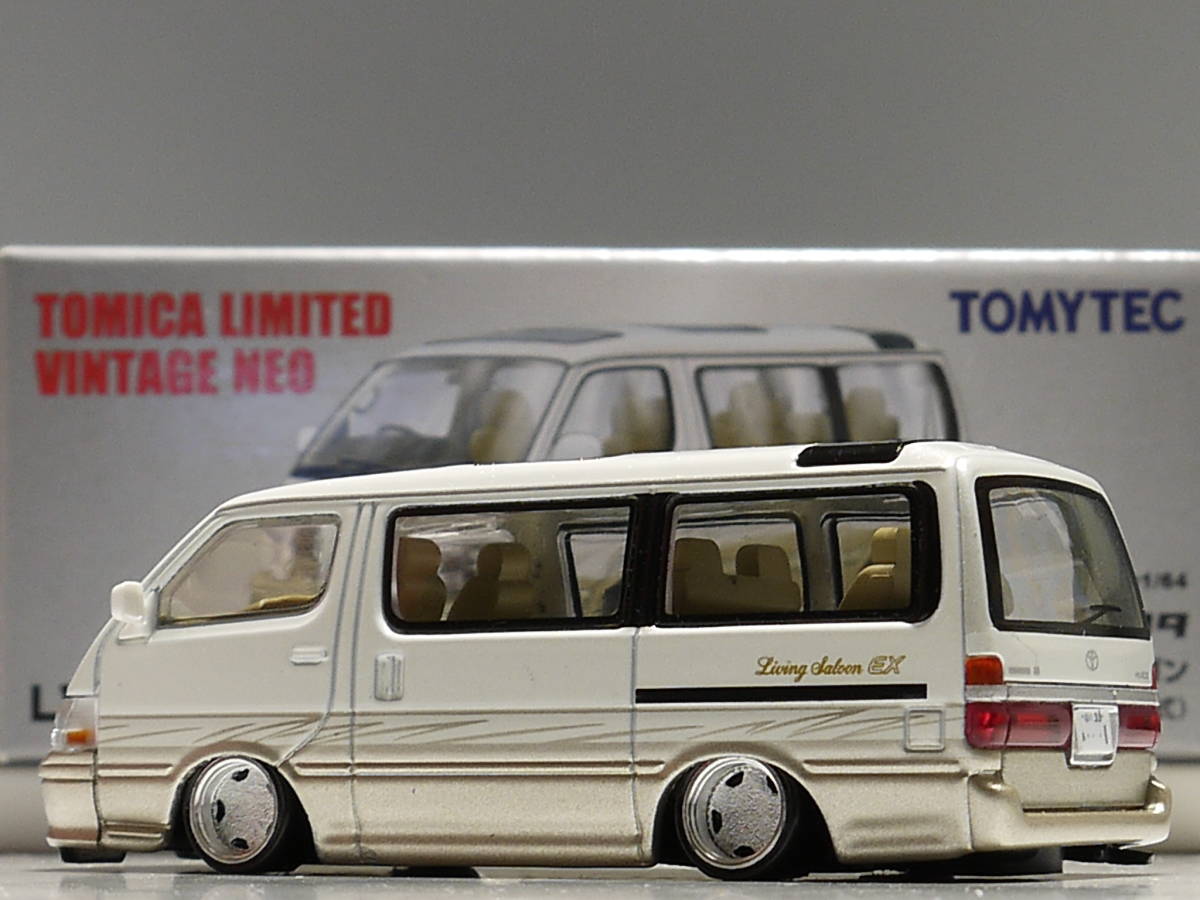 トミカリミテッド改 1/64 トヨタ100系ハイエースワゴン ディッシュ 