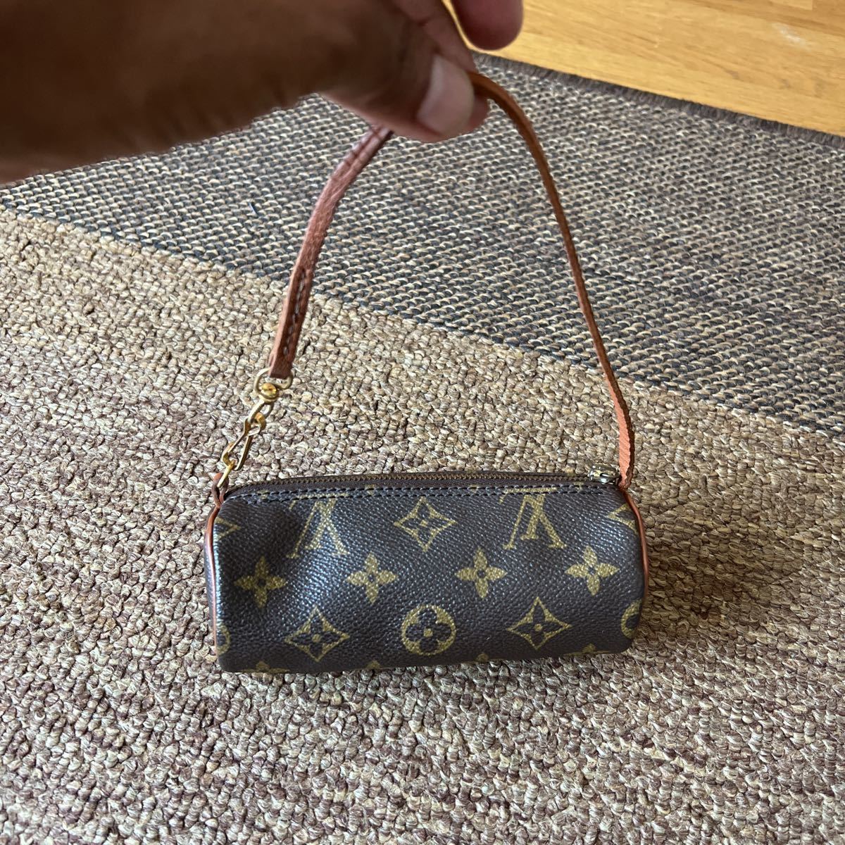 ルイヴィトン LOUIS VUITTON ・モノグラム ・パピヨン用ポーチ 