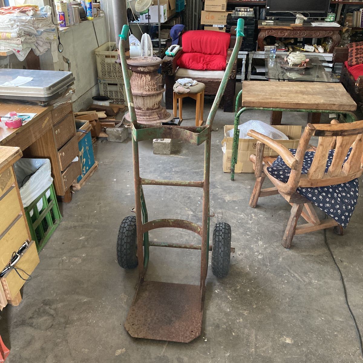 台車 コーナン 2 Tkt 223 カート キャスター動き良好 サビ多い スチール 幅470 奥行725 高さ0mm 運搬台車 運搬車 訳ありセール 格安 Tkt 223 台車 コーナン 2 Tkt 223 カート キャスター動き良好 サビ多い スチール 幅470 奥行725 高さ0mm 運搬台車 運搬車 訳ありセール 格安 Tkt 223