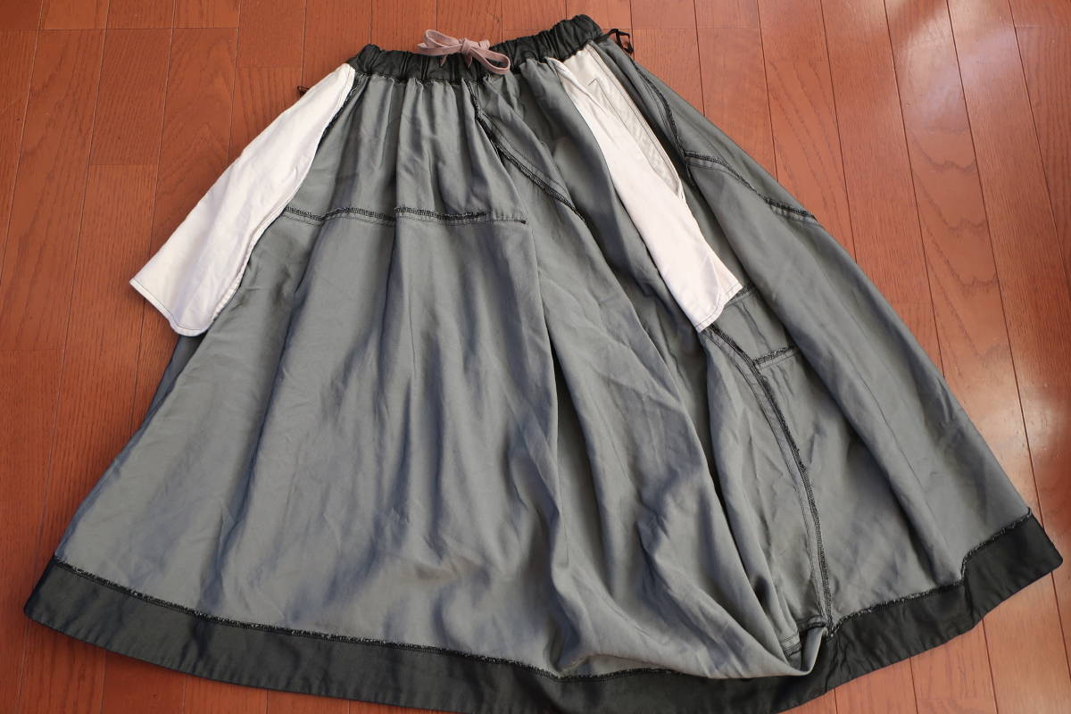 ☆COMME des GARCONSコムデギャルソン グレー変形スカート XSサイズ