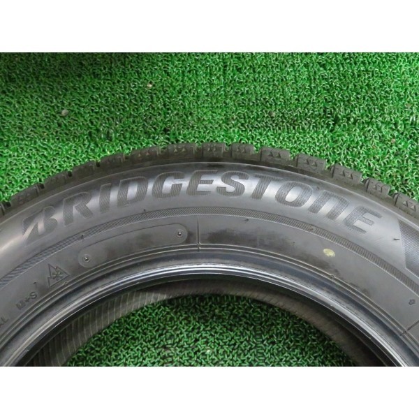 ★中古未使用近い★ 2024年製 9分山 ブリヂストン BLIZZAK ☆2018年製 9分山 ブリヂストン BLIZZAK VRX2 175/65R14 82Q 4本/札幌