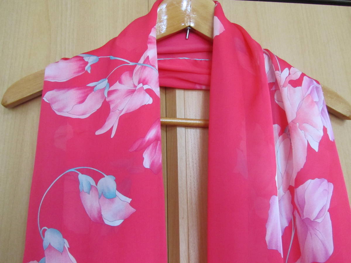 新品 LEONARDレオナール 絹素材 可憐なお花柄のストール