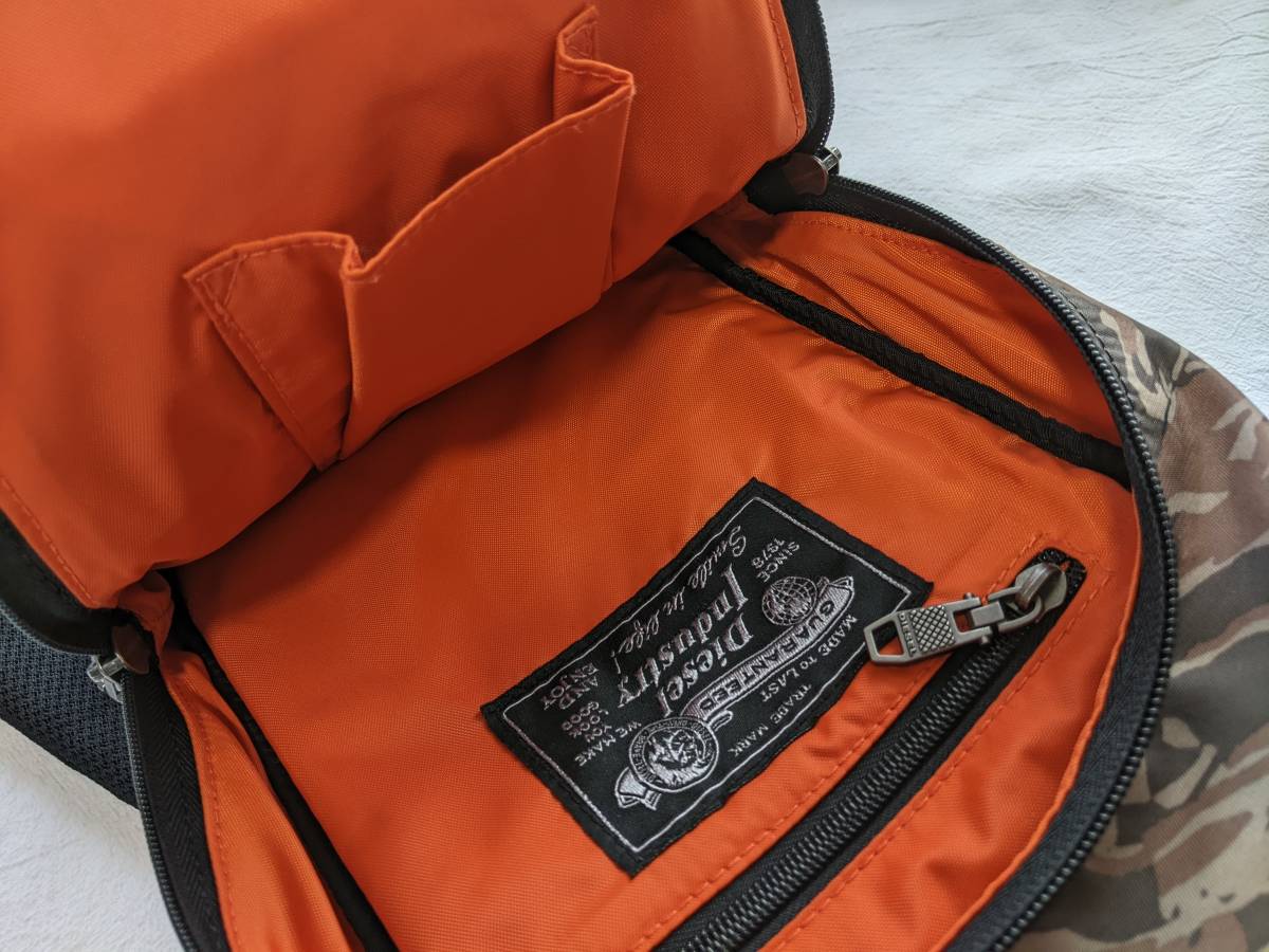 【極美品】DIESEL カモフラージュ レザー　ボディバッグ　ワンショルダー ☆ DIESEL ワンショルダーバッグ（ボディバッグ）迷彩(カモフラ)/黒