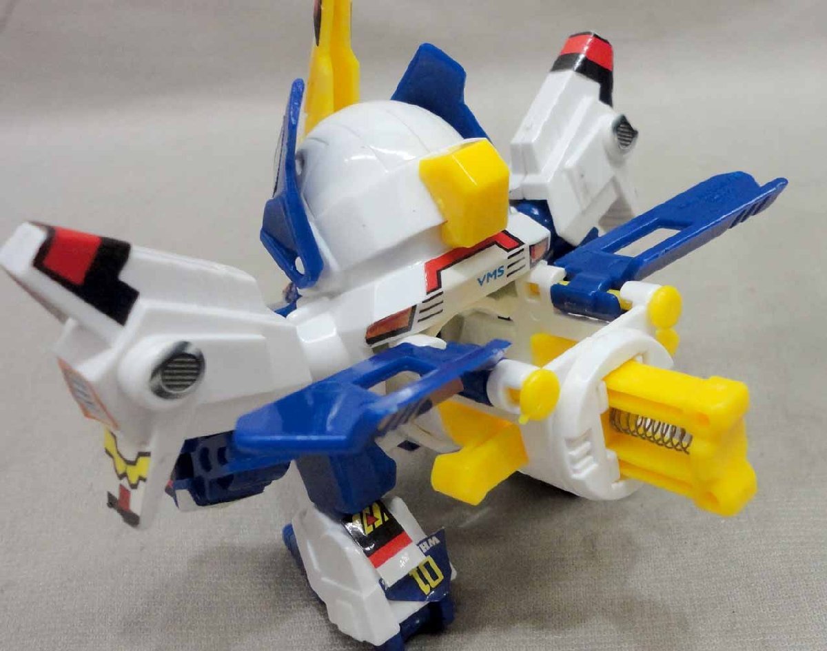 ビーダマン ホワイトゲイル ホワイトゲイルⅡ Bビーダマン爆外伝 - YouTube