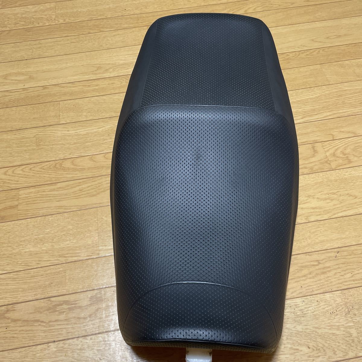 カワサキZRX1200ダエグ 純正タックロールシート ZRX1200ダエグ タックロールシート(純正部品) DAEG 【公式通販】