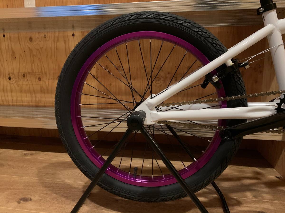 売り切り BMX 20インチ 白×紫/ クロスバイク マウンテンバイク 自転車 