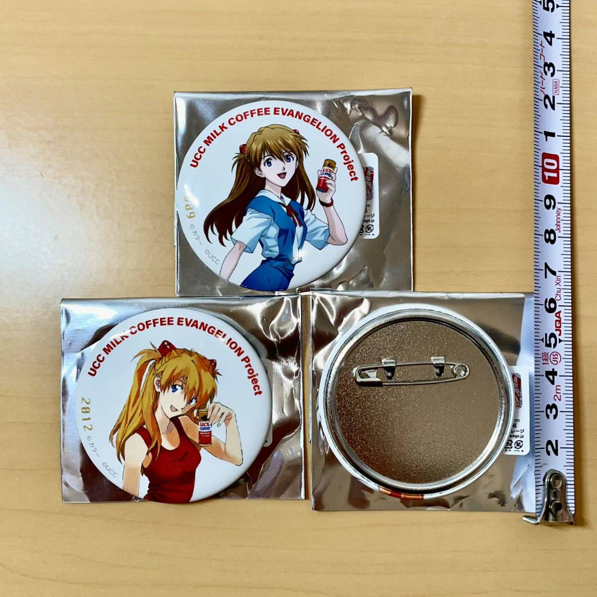 3個セット アスカ Ucc Milk Coffee Evangelion Project 歴代イラスト 缶バッジ エヴァンゲリオン エヴァ博 缶コーヒー グッズ その他 売買されたオークション情報 Yahooの商品情報をアーカイブ公開 オークファン Aucfan Com