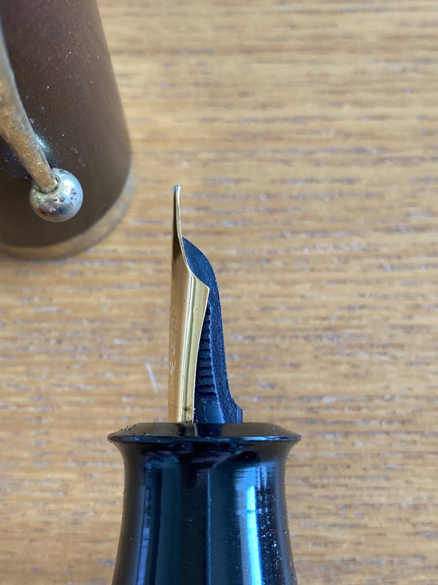 インキ止め式 手作り万年筆 インク止め式 中軸 エボナイト 14K 【希少