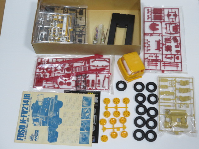 代引き可能! 開封等あり ふそう高速トラックトラクタ K-FV214JR ミツワ 1/24