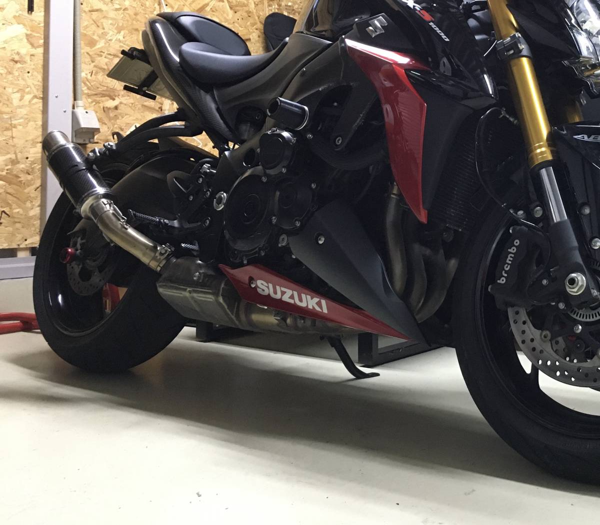 スズキ GSX-S1000 LCIパーツ スリップオンマフラー 2015-2021 S1000F