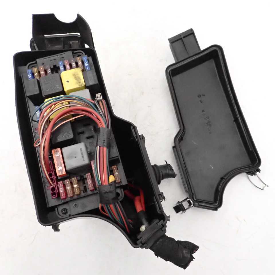 R171 1UPJ-27996743]ベンツ メルセデス-ベンツSLK R171(171456)ヒューズボックス3(エンジン SLK350 光の森 菊陽町 車検メンテナンスリセット SLK メルセデス・ベンツ ヒューズボックスからシガーソケット電源取り（メルセデス・ベンツ SLK・R171）by 定番カムシャフトマグネットからの ＳＬＫ（R171） | SLK・R171