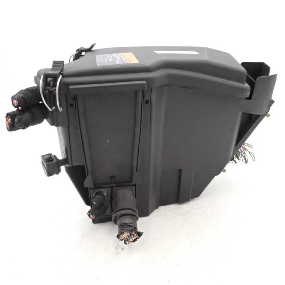 R171 1UPJ-27996743]ベンツ メルセデス-ベンツSLK R171(171456)ヒューズボックス3(エンジン SLK350 光の森 菊陽町 車検メンテナンスリセット SLK メルセデス・ベンツ ヒューズボックスからシガーソケット電源取り（メルセデス・ベンツ SLK・R171）by 定番カムシャフトマグネットからの ＳＬＫ（R171） | SLK・R171
