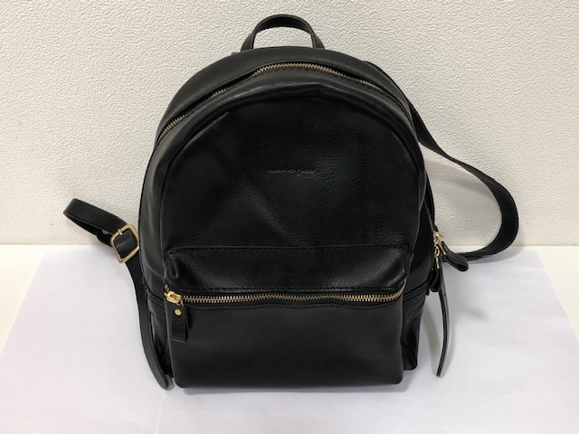 【新作，正規品】 11217 analogico アナロジコ リュック レザー バックパック デイパック ブラック 黒(リュックサック、デイパック)｜売買されたオークション情報、yahooの商品情報をアーカイブ公開 - オークファ リュックサック、デイパック