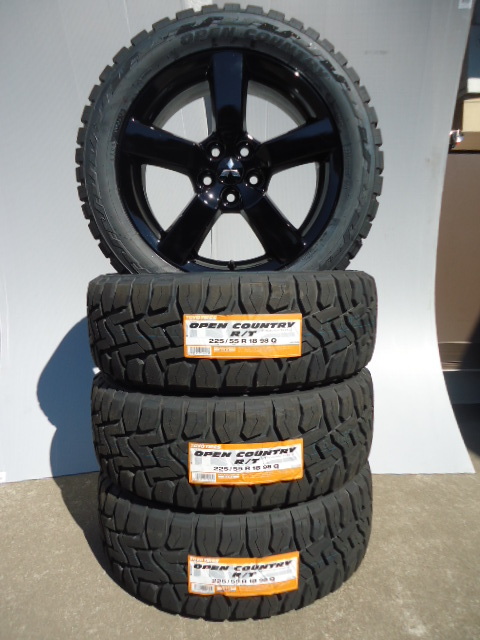 TOYOオープンカントリーR/T☆225/55R18ゴツゴツタイヤ☆デリカD5