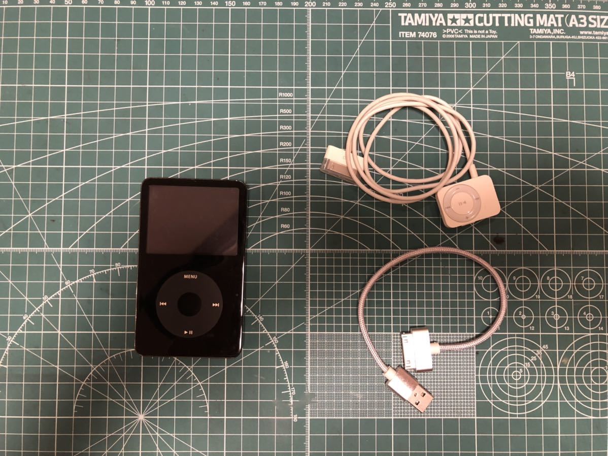  Apple iPod 第5.5世代 80GBモデル カスタム品 + iPod Radio Remote(iPod classic)｜売買されたオークション情報、yahooの商品情報をアーカイブ公開 - オークファン アップル
