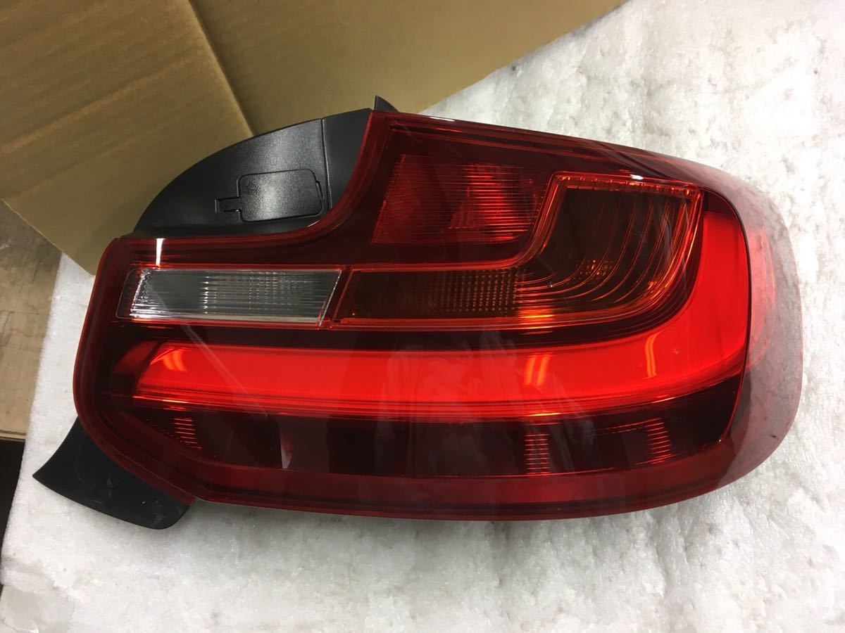 純正・ジャンク】BMW F87・F22・F23 用テールランプ左右セット