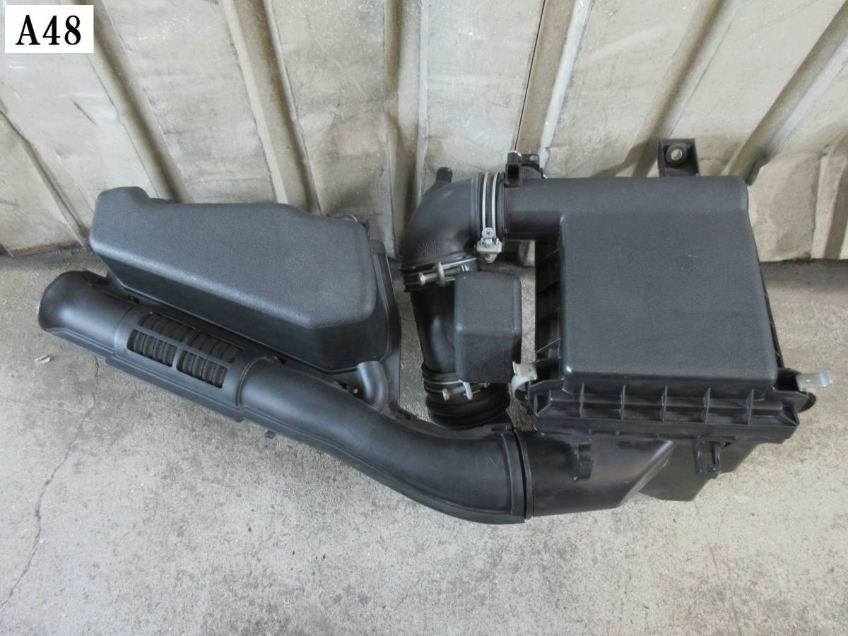 プリウス ZVW30 純正 後期 Q9Q9 エンジン エアクリーナー 0 30系 2ZR 11212-37090 カバー エアフィルター | 平成24年 後期（エアクリーナー・エアフィルター｜吸気系
