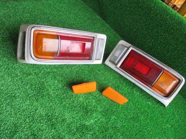 (061)KE20 カローラ 2ドアセダン テールランプ テールライト 左右