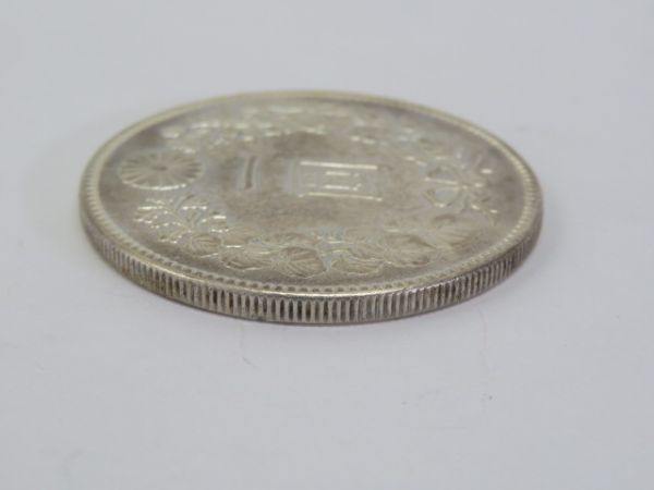 ♪tyys8593-2 888 1円銀貨 大正3年 重さ：約26.91g 古銭 一圓銀貨 貨幣 円銀 銀貨 SV 大正三年　アンティーク_4