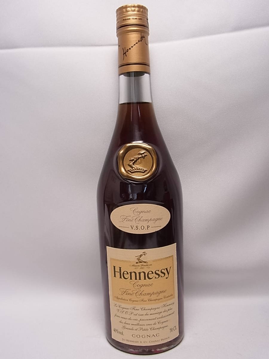 Hennessy ヘネシー VSOP スリムボトル 700ml 40% Fine champagne Hennessy ヘネシー VSOP スリムボトル 700ml 40% Fine champagne
