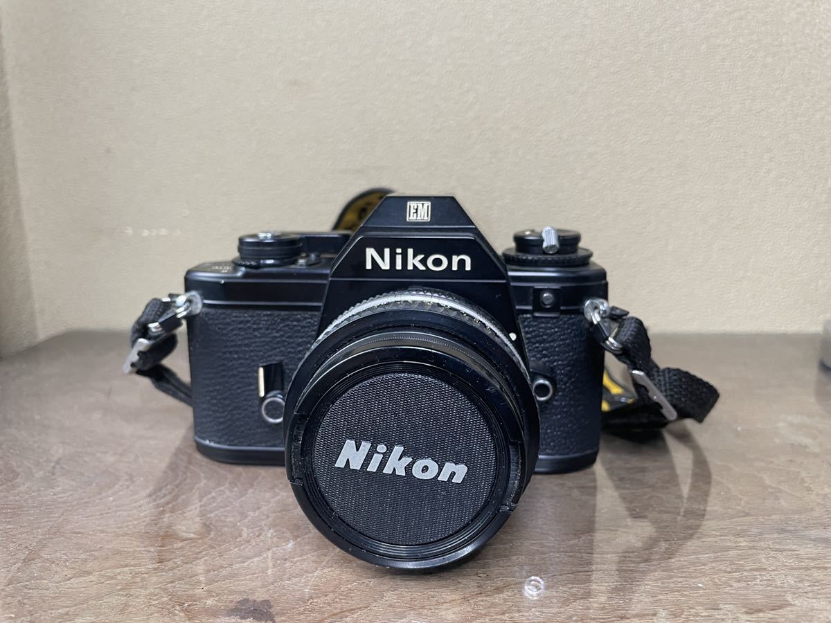 L5039 Nikon ニコン EM NIKKOR 50mm 1:1.8 一眼レフ フィルムカメラ