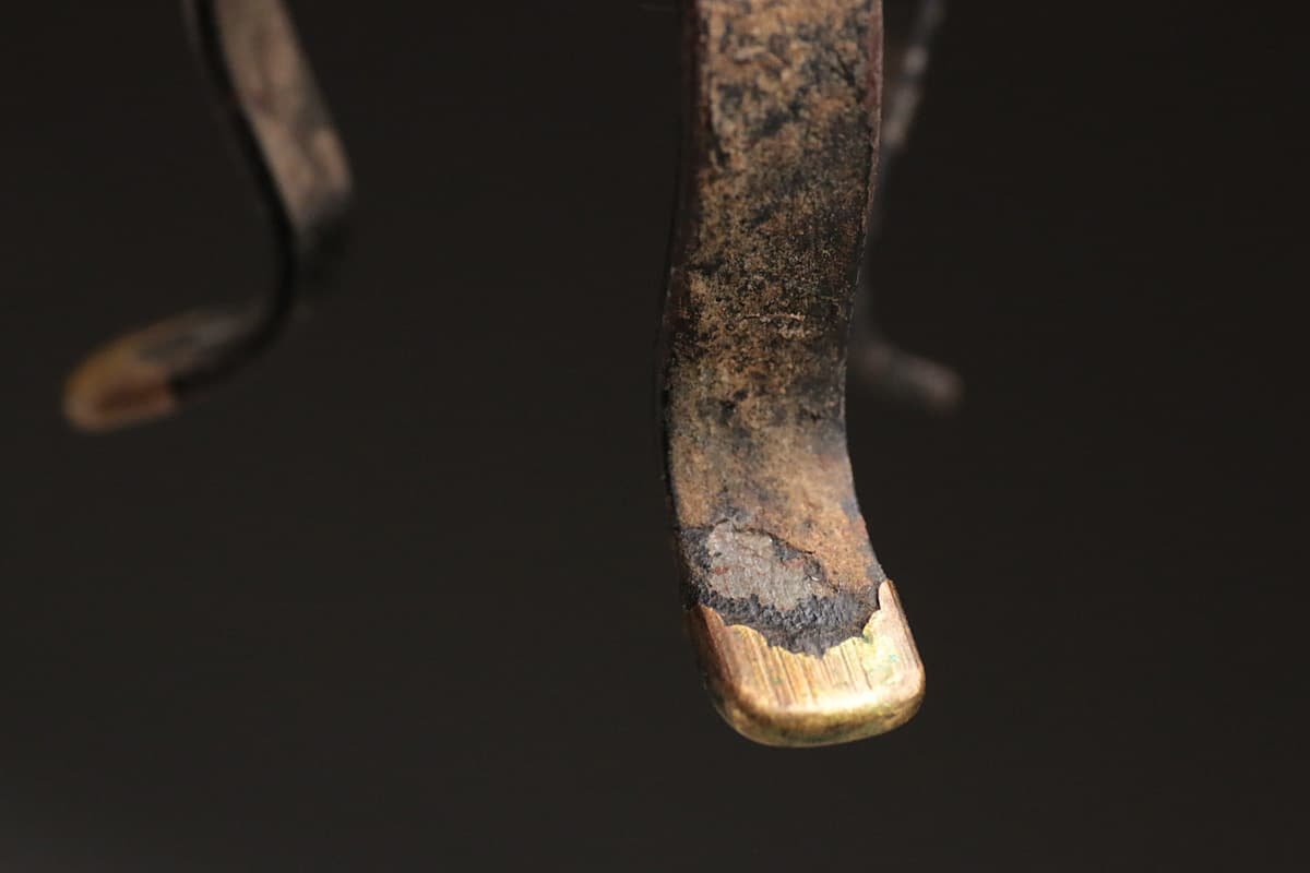 HV622 時代物 小振り 銅製 小燭台・三足燭台 高6.2cm 重23g・蝋燭立
