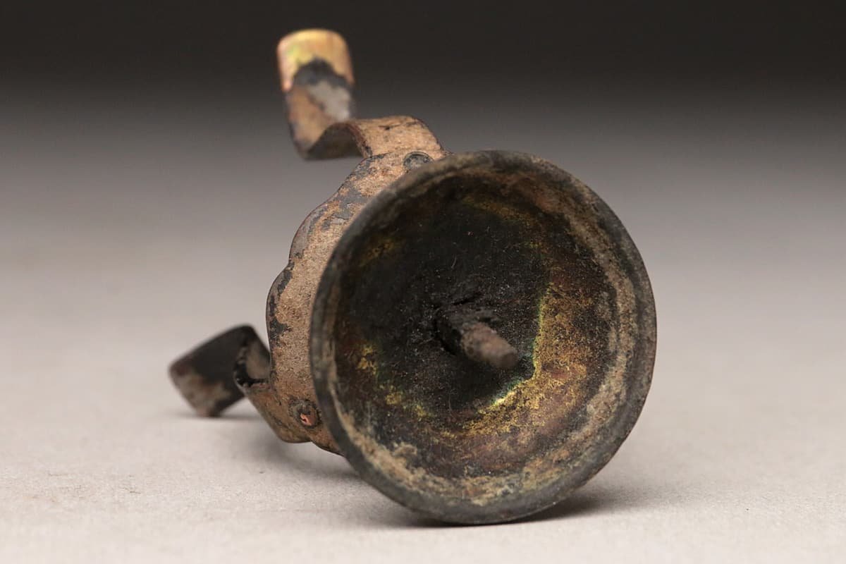 HV622 時代物 小振り 銅製 小燭台・三足燭台 高6.2cm 重23g・蝋燭立