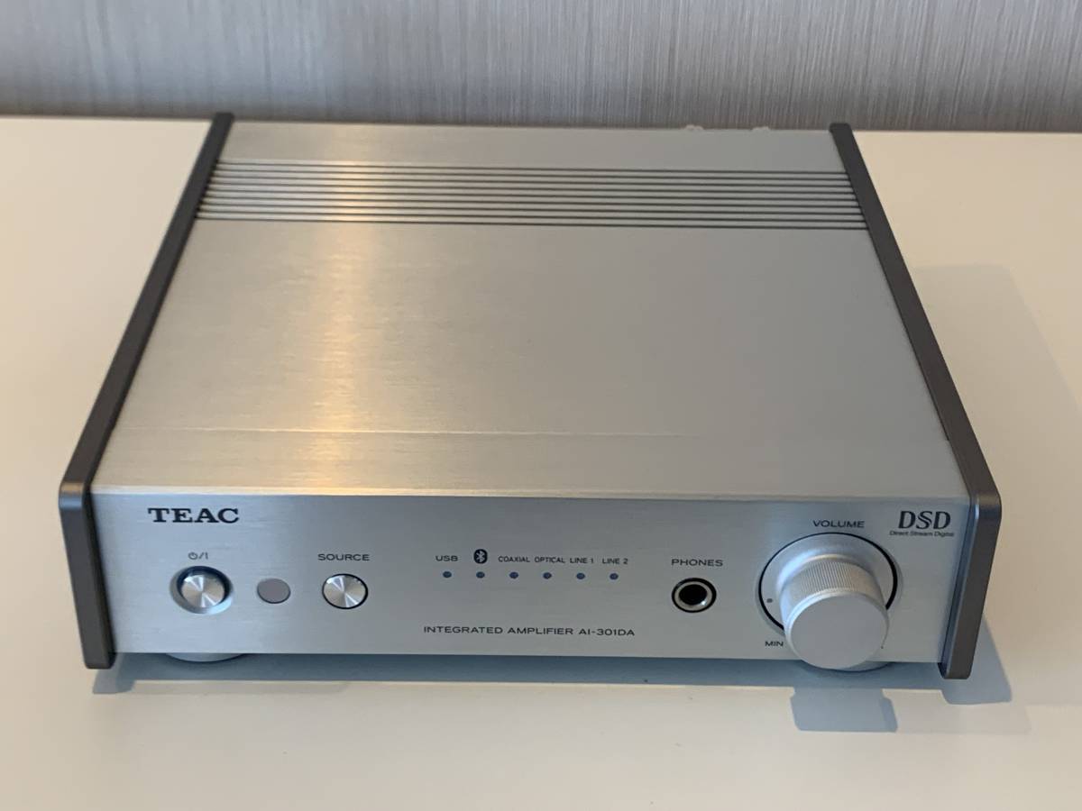THRIVE スライヴ マッサージチェア くつろぎ指定席 CHD-9006 中古