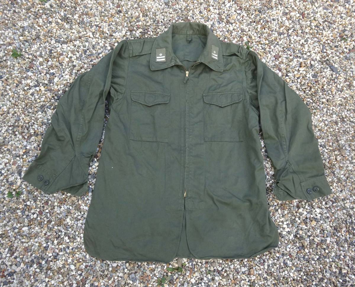 陸上自衛隊・旧型作業服上下（一佐階級章付き、１９６６年製　旧型迷彩服空挺普通科レンジャー制服制帽陸自空自海自６４式小銃８９式小銃剣