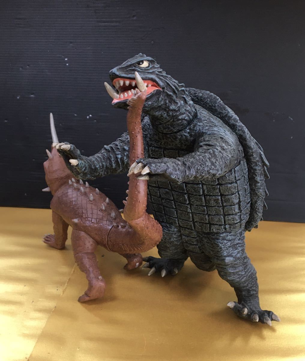 SEGAエクスプラス ガメラソフトフィギュア X-PLUS 冷凍怪獣バルゴンvs
