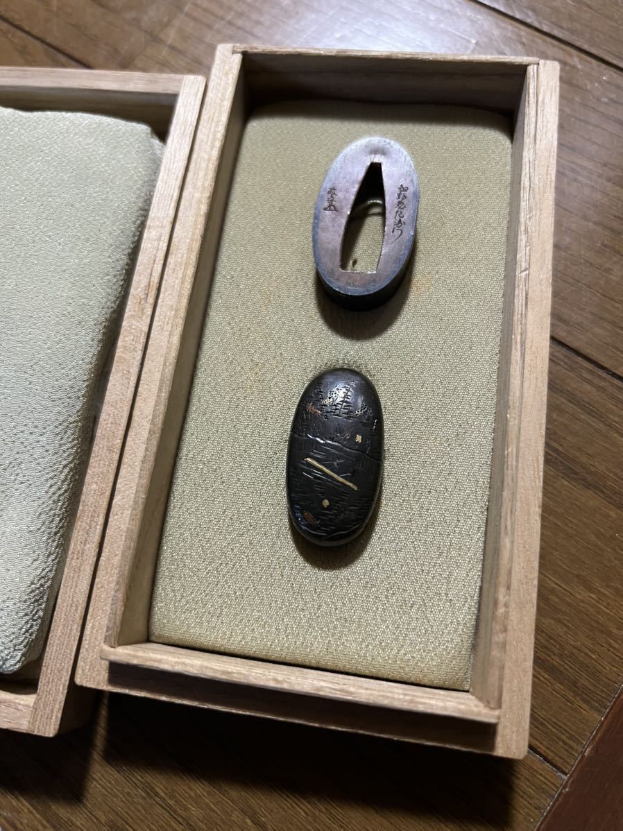 在銘 縁頭 田植え図 片切彫 江戸中期 刀装具(鍔、刀装具)｜売買された