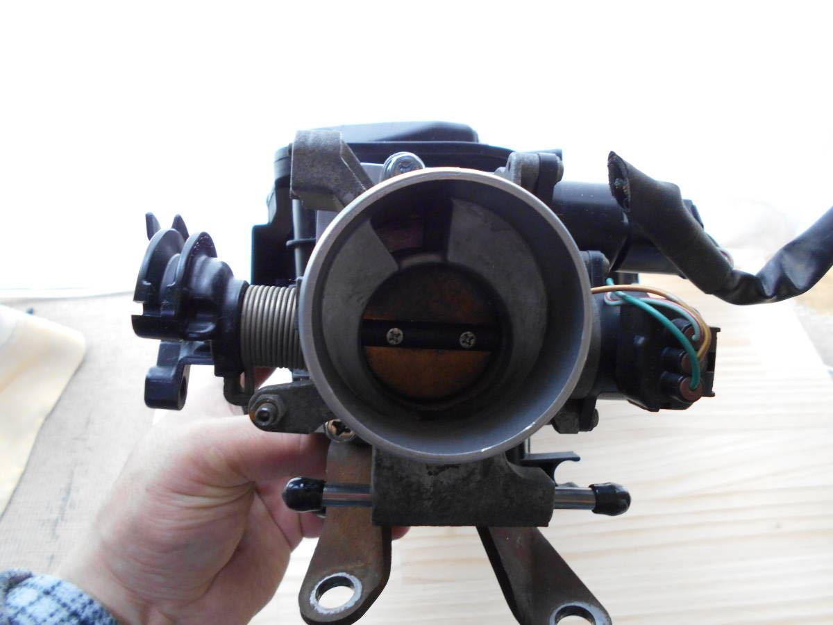 ハイゼット系　アトレーワゴン　KF-VE　KF-DETエンジン　メカ式スロットル　スロットルスペーサー　ダイハツ アトレーワゴン KF-VE ハイゼット系 人気定番，大人気 （メカ式 ダイハツ・EF型エンジン