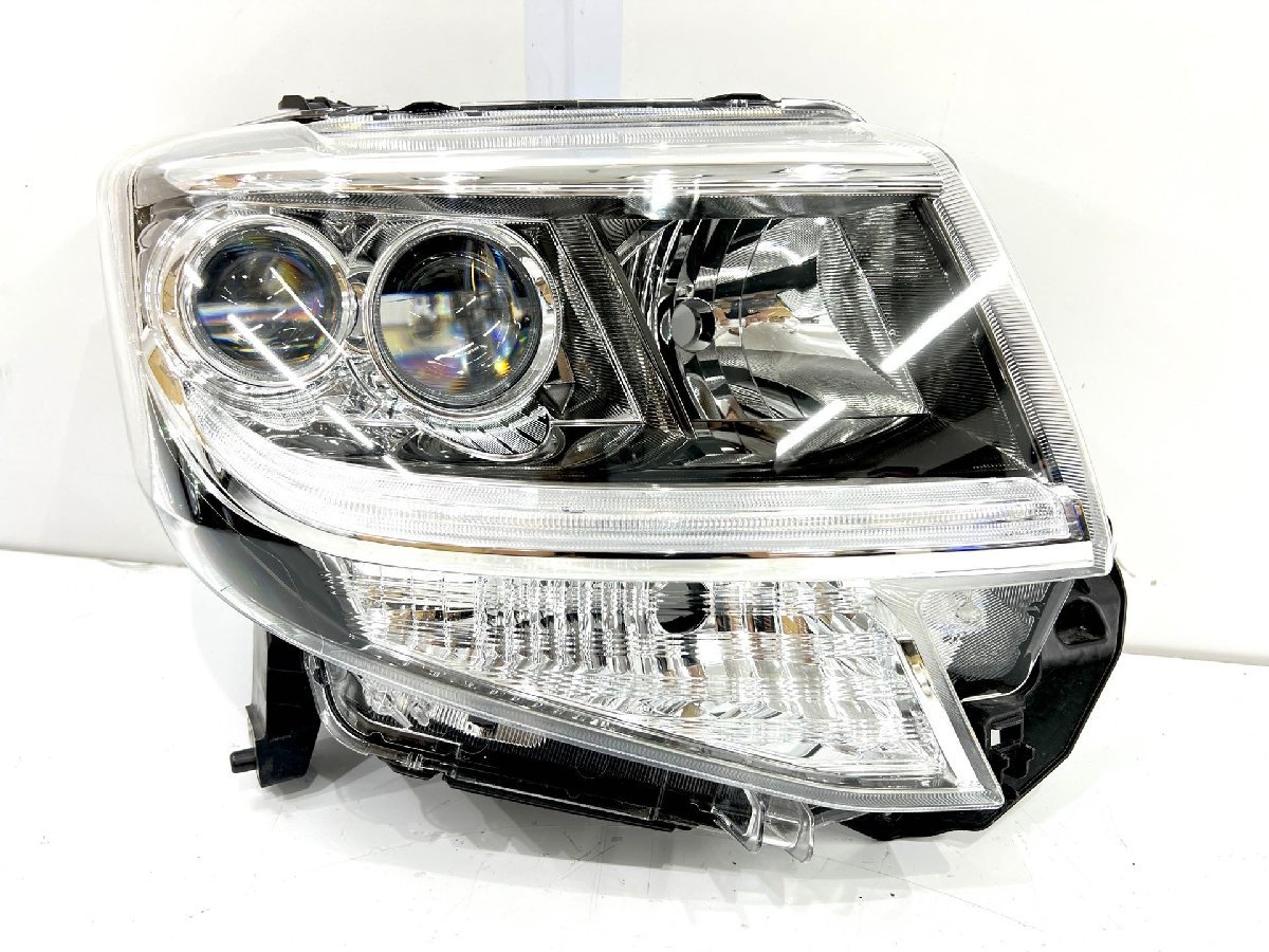 □ タント カスタム LA600S 右 LED ヘッドライト KOITO 100-51392