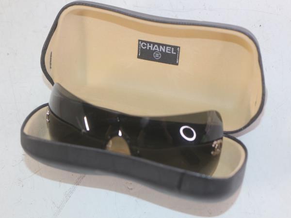 K8255 CHANEL シャネル ココマーク マトラッセレザー サングラス 4157