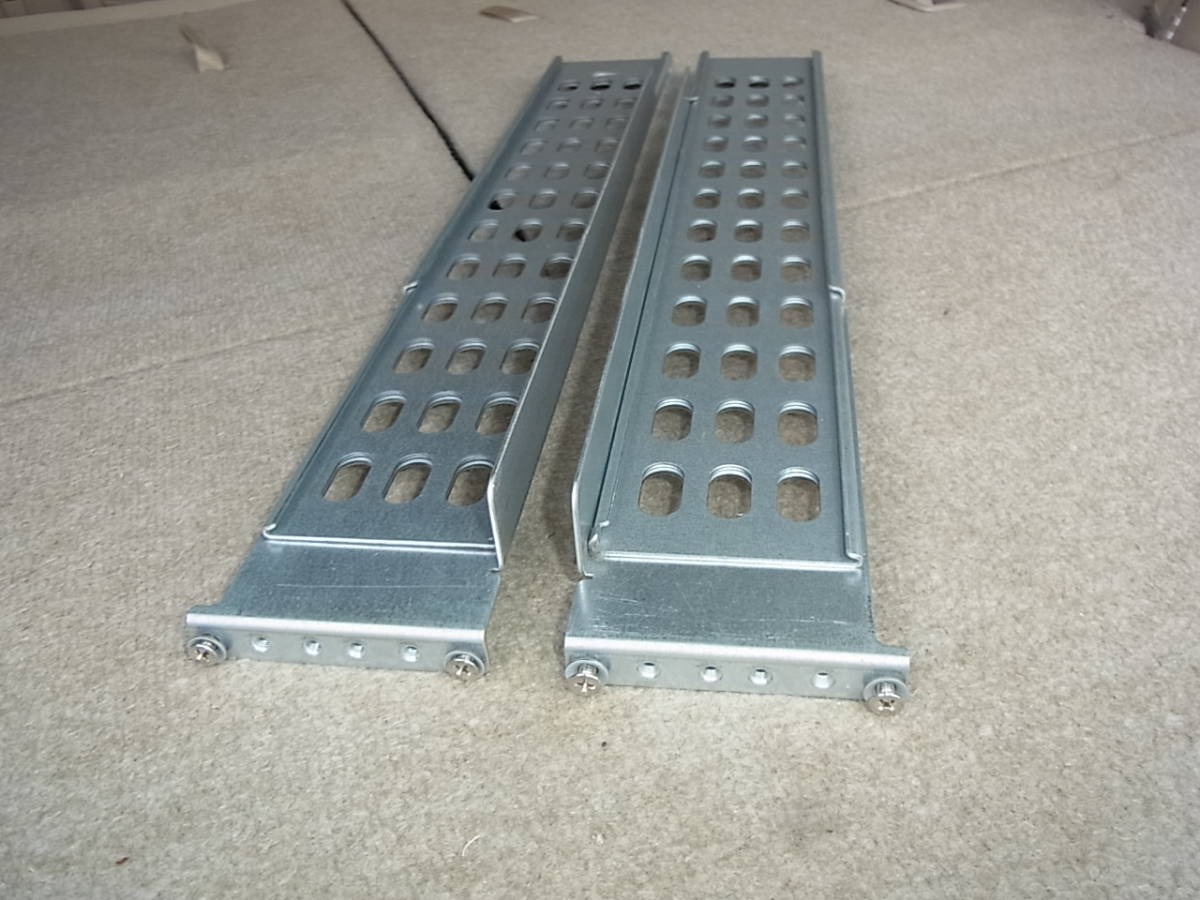 ○APC純正 Smart-UPS 対応レールキット Lアングル 1U～4U 汎用 (RC093) APC Smart-