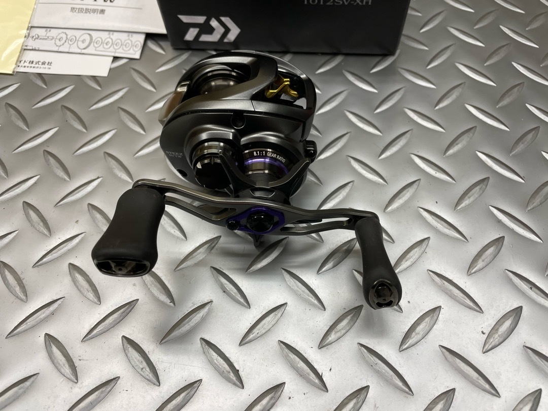 ☆ダイワ 17 スティーズ SV TW 1012SV－XH 右ハンドル 中古美品