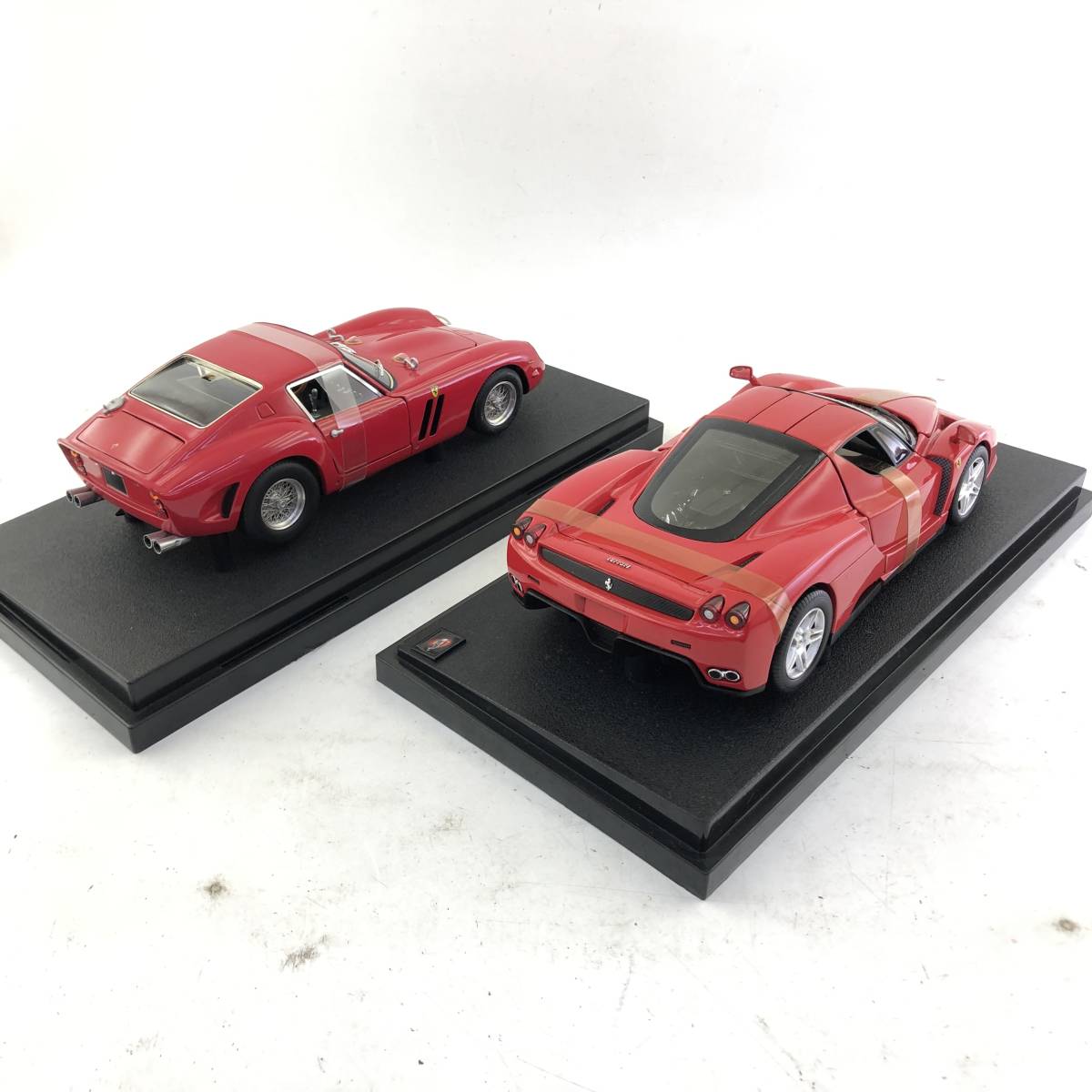 Hot Wheels ホットウィール 1/18 FERRARI フェラーリ 車 模型 2台