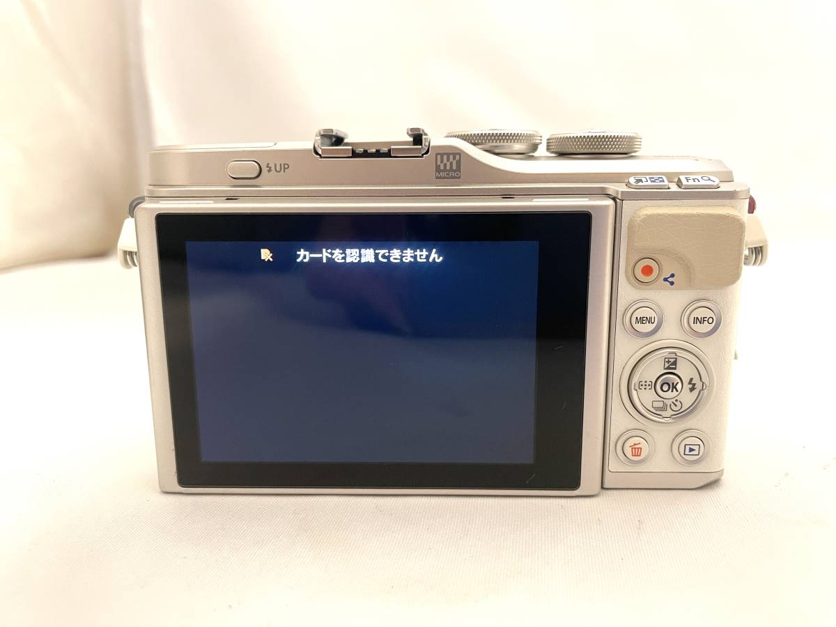 OLYMPUS ミラーレス一眼カメラ PEN E-PL9 ダブルズームキット ホワイト