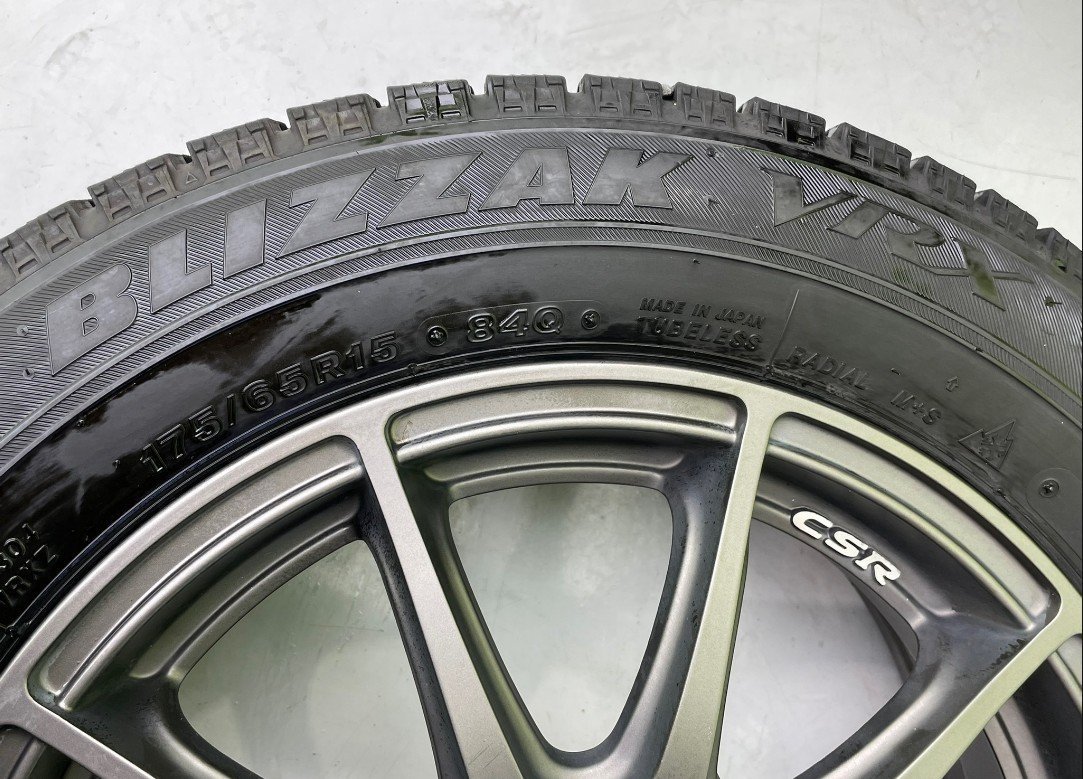 【03802】アクア(NHP10)社外AW・スタッドレス175/65R15 アクア スタッドレス スタッドレスタイヤ 84Q ヴィッツ アクアにおすすめしたいスタッドレスタイヤ・ホイール紹介