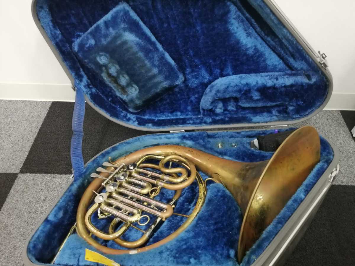 YAMAHA YHR-321 美品 美品YAMAHA フレンチホルン YHR-321
