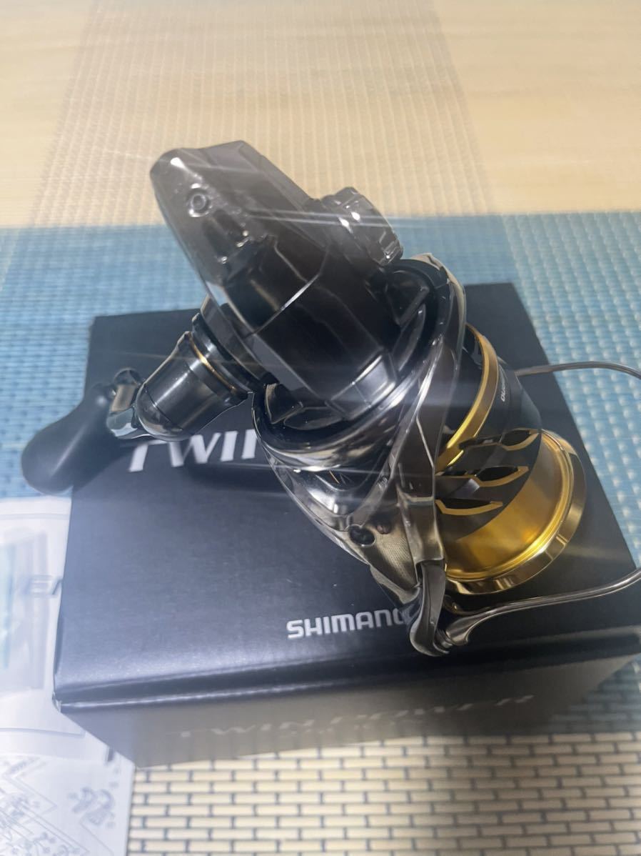 シマノ 20ツインパワー2500S 超美品 シマノ ツインパワー 2500S で