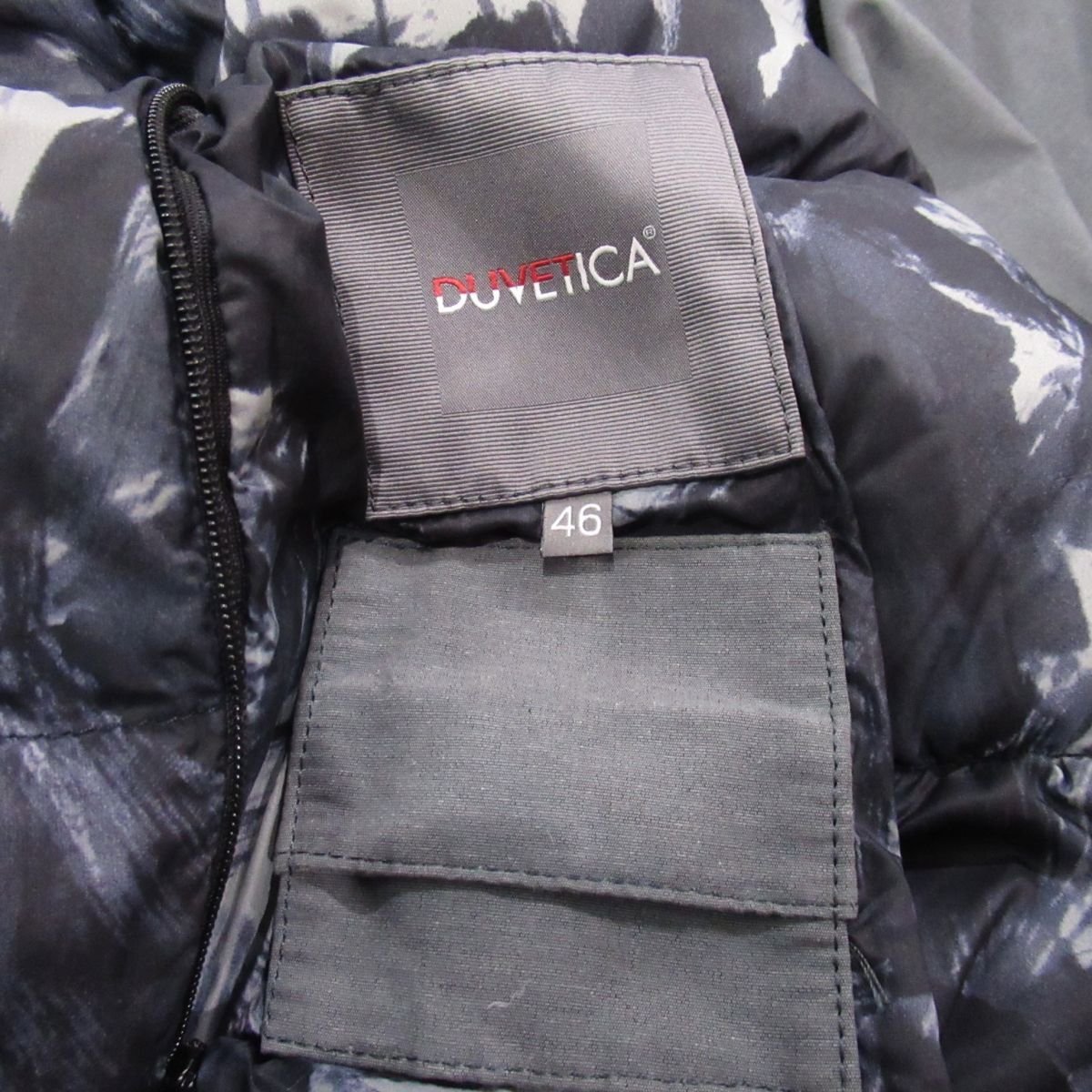 美品 DUVETICA デュベティカ 総柄×無地 リバーシブル フーデッド 