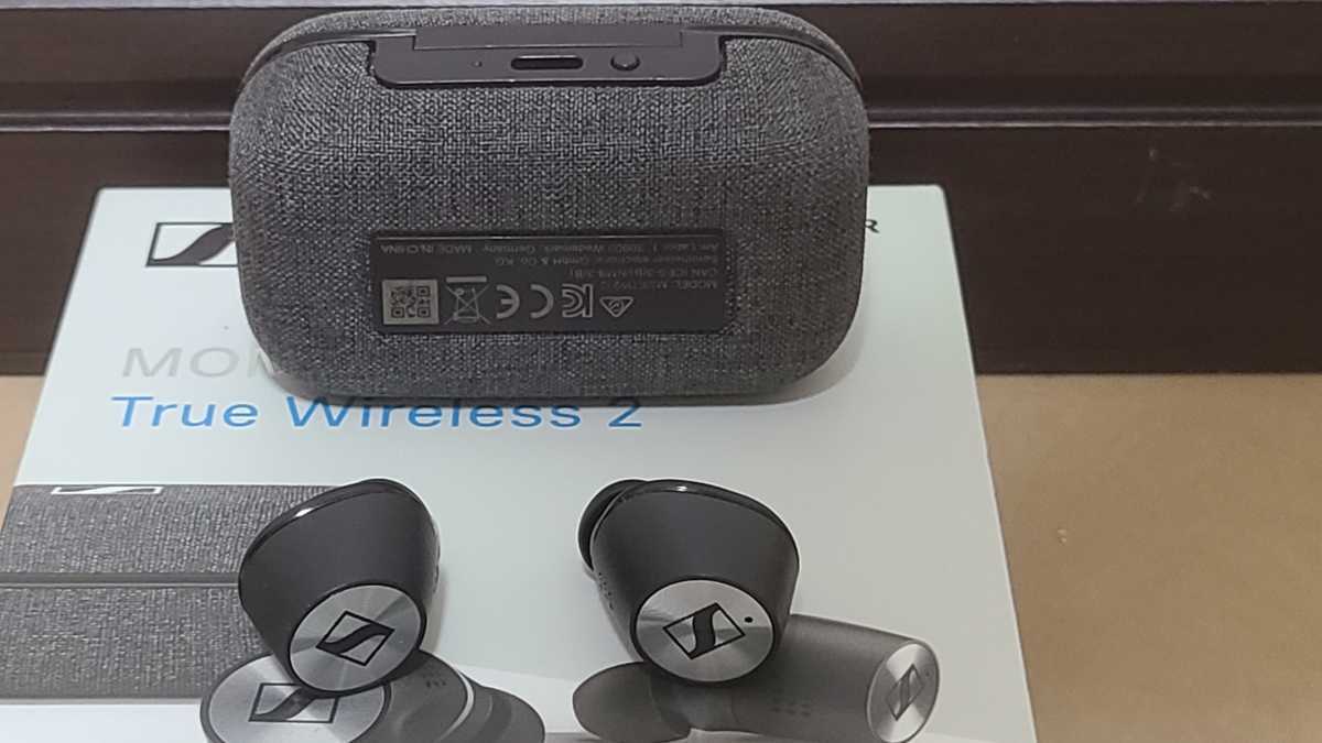 ゼンハイザー SENNHEISER Sennheiser MM-450X ノイキャン &frasl; Sennheiser ゼンハイザー Bluetooth 完全ワイヤレスイヤフォン MOMENTUM True Wireless 2ホワイト　黒