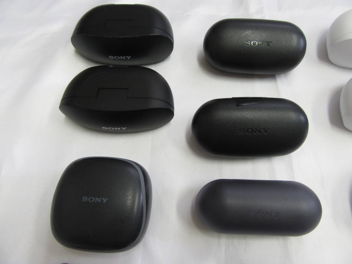 【まとめ売り　ジャンク品】SONYワイヤレスイヤホン　計12点＋充電ケース1点 ジャンク品 SONY(ソニー) 充電器 15点＆イヤホン 片耳 12点 中古品 東