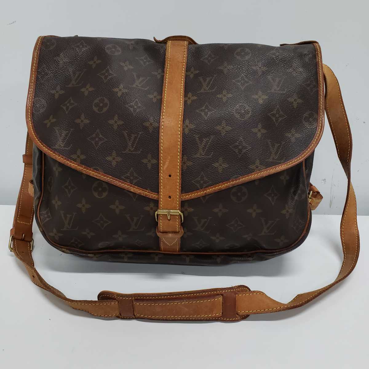 赤字超特価，正規品 LOUIS VUITTON ルイヴィトン ソミュール35 ショルダーバッグ バック 鞄 モノグラム M42254 レザー(ショルダーバッグ)｜売買されたオークション情報、yahooの商品情報をアーカイブ公開 - オークファ かばん、バッグ