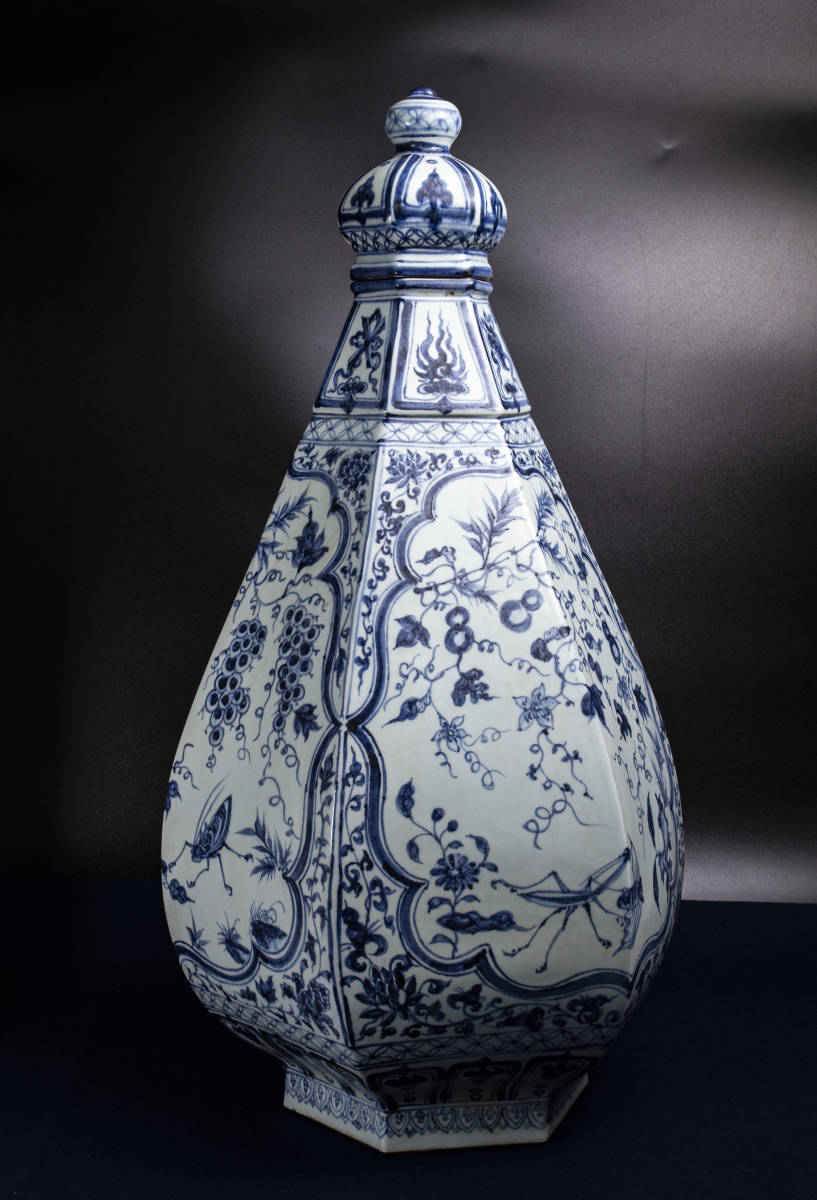 青白磁の装飾花瓶古美術骨董 染付蓋付壷 青花 花瓶 ＃清 元 中国美術 骨董品 陶磁器＃ 寸法 【公式