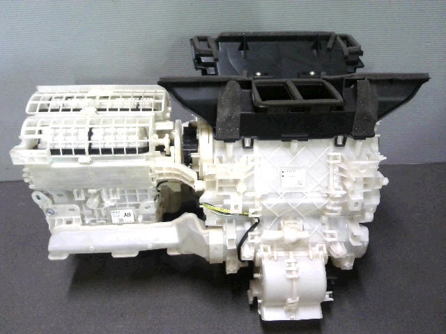 H28年 プリウス DAA-ZVW51 エアコン クーリング ヒーター ユニット ZVW50 ZVW55 Aツーリング 5kurudepa=32494 プリウス H28年 エアコン エアコンコンピューター H29年 ZVW51